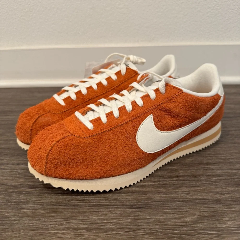 Nike Cortez SE Suede sz 10, 12